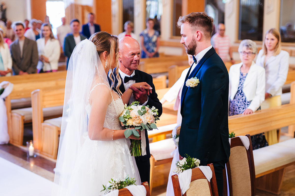 Ceremonia ślubu w kościele – reportaż ślubny