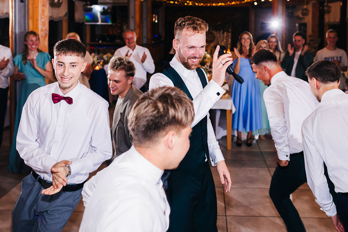 Weselne oczepiny – reportaż ślubny